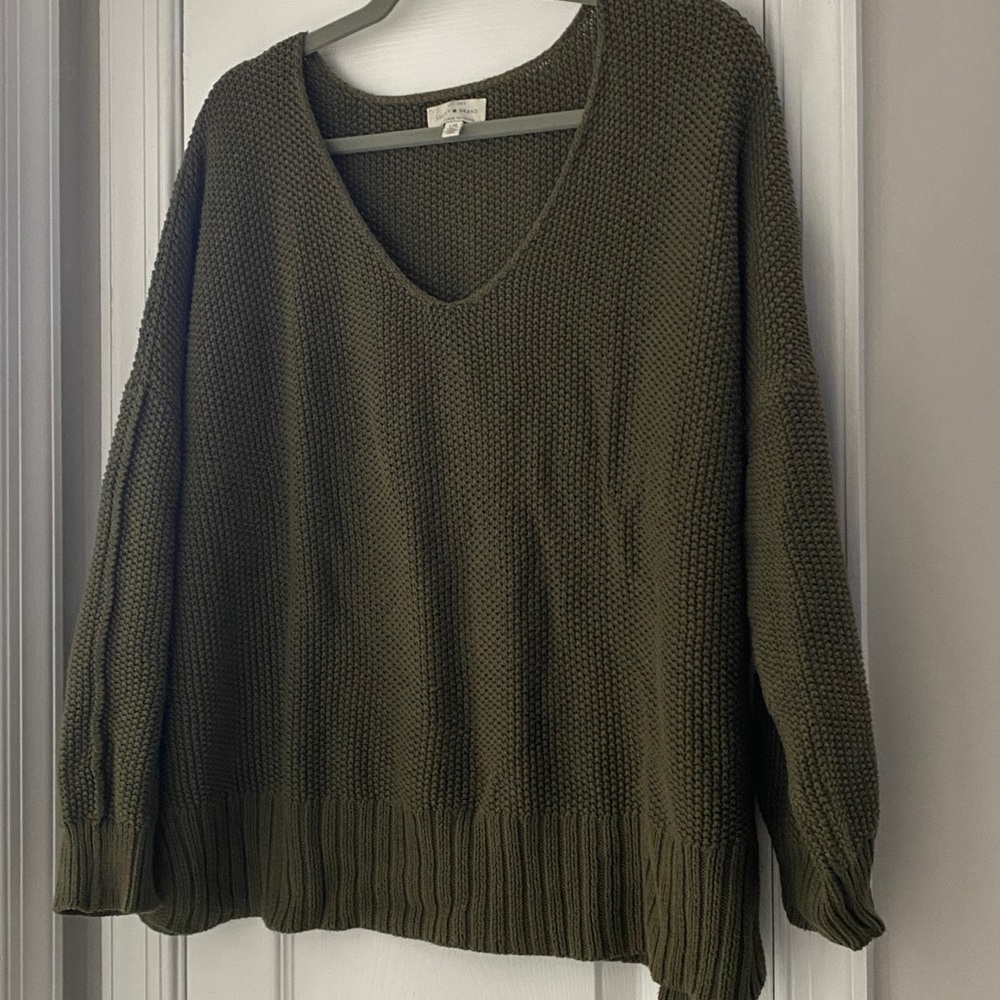 Lucky Brand V-neck Textured Knit Sweater in Olive Green